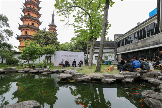 “致敬巨匠 艺为人生——周京新中国画作品展”在苏州开展_fororder_周京新艺术创作分享会