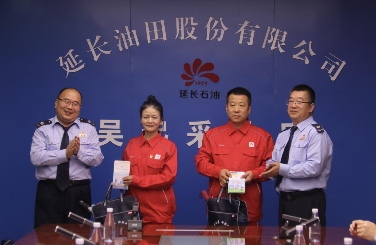 陕甘两地税务部门携手推动跨区域税收交流与合作_fororder_图片3