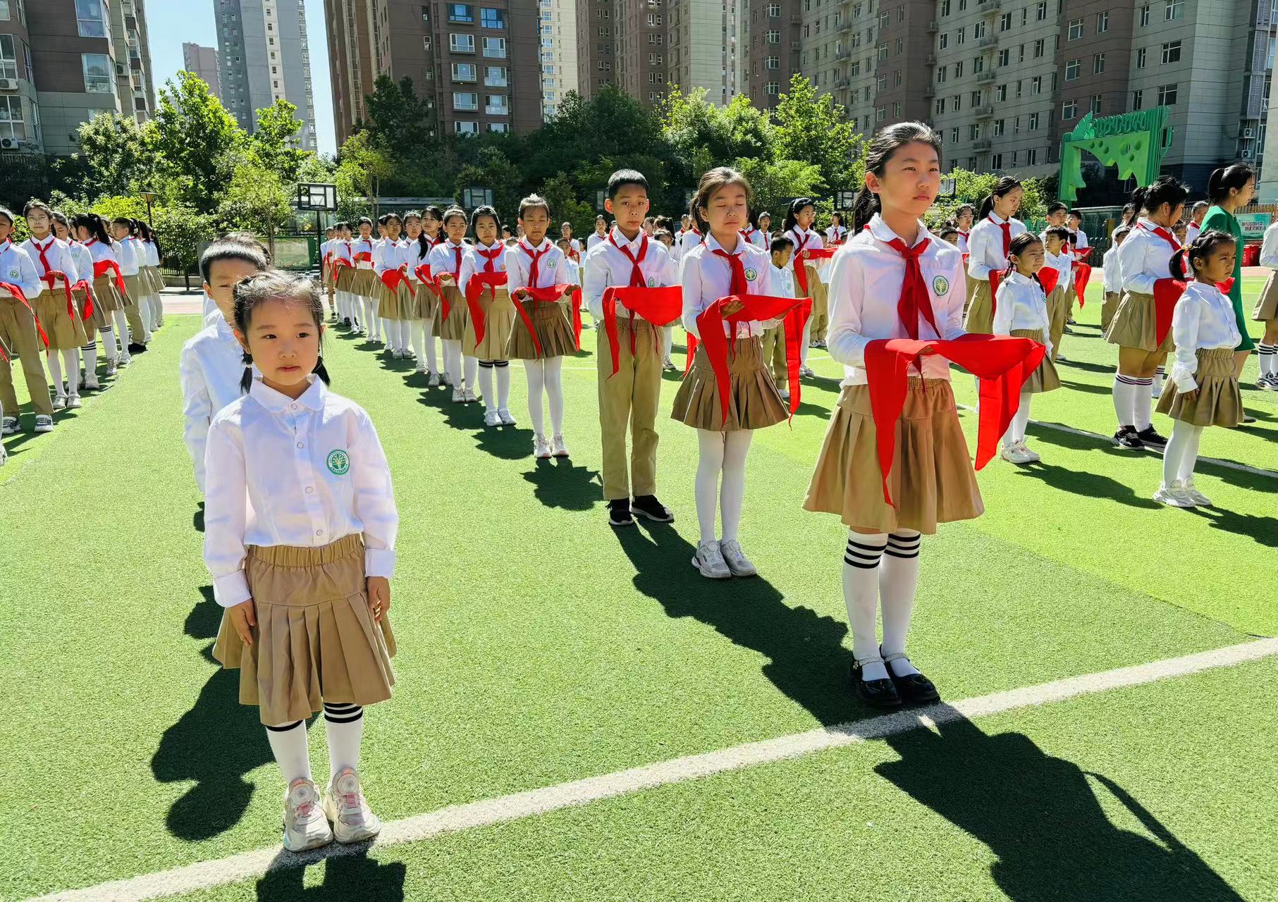 石家庄市育新实验小学举行少先队新队员入队仪式_fororder_微信图片_20240531141055