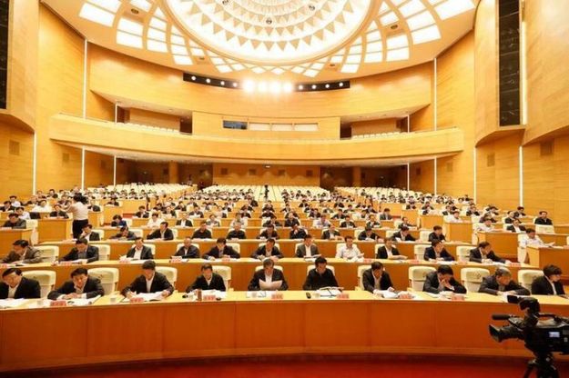 省委省政府重点工作推进落实情况视频会议召开