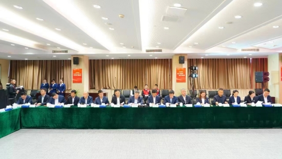 大咖来“道”：“先行官”的“先锋范”——知名网络人士走进国网镇江供电公司举办_fororder_WechatIMG22_副本