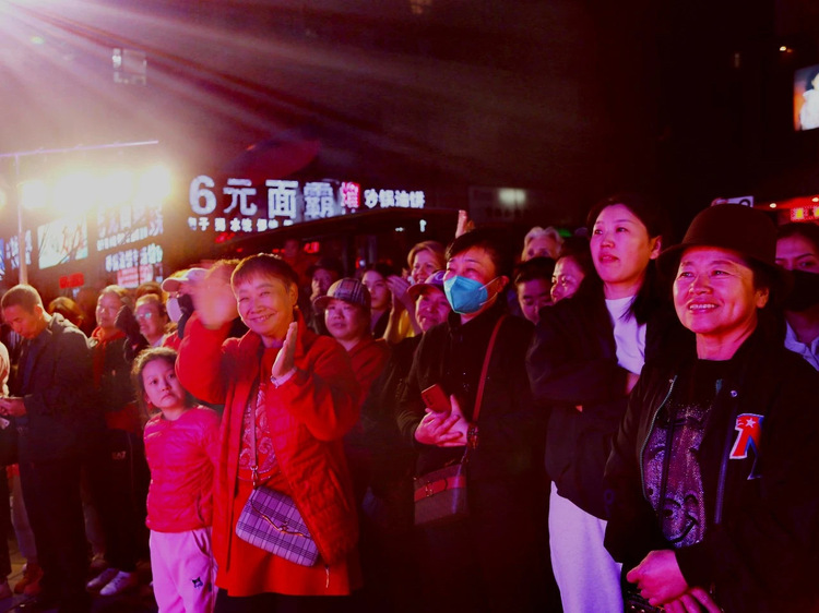 黑龙江省牡丹江市：“五一”假期旅游市场多点开花