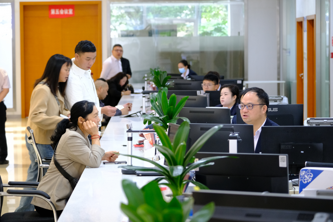 六盘水：“高效办成一件事”让“烦心事”变“舒心事”