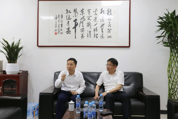 南昌航空大学校长卢超来到江西飞行学院座谈交流_fororder_图片13