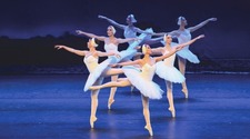 湖南首家芭蕾舞團首秀，“國際范”十足