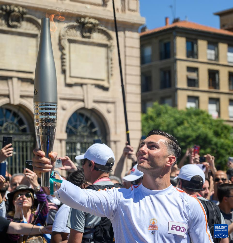 新华社发(朱利安·马蒂亚摄)6969当日,在法国南部港口城市马赛
