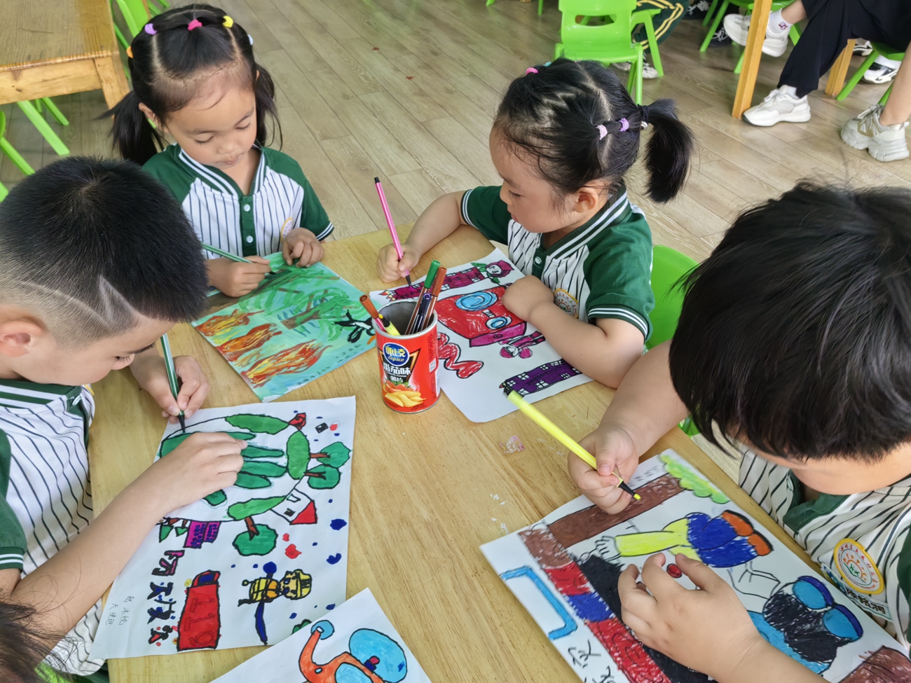 保定市滿城區：安全始於心 防災踐于行_fororder_幼兒繪製手抄報 攝影 馮亞