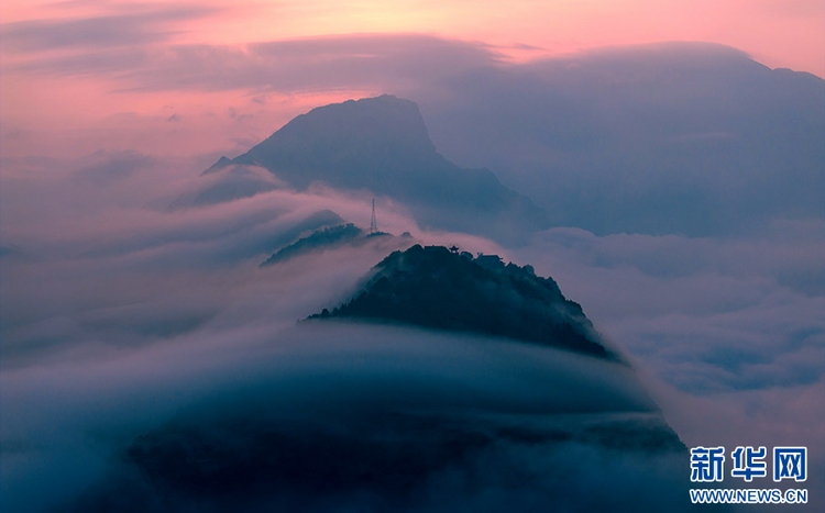 重慶：又到巫峽看雲時