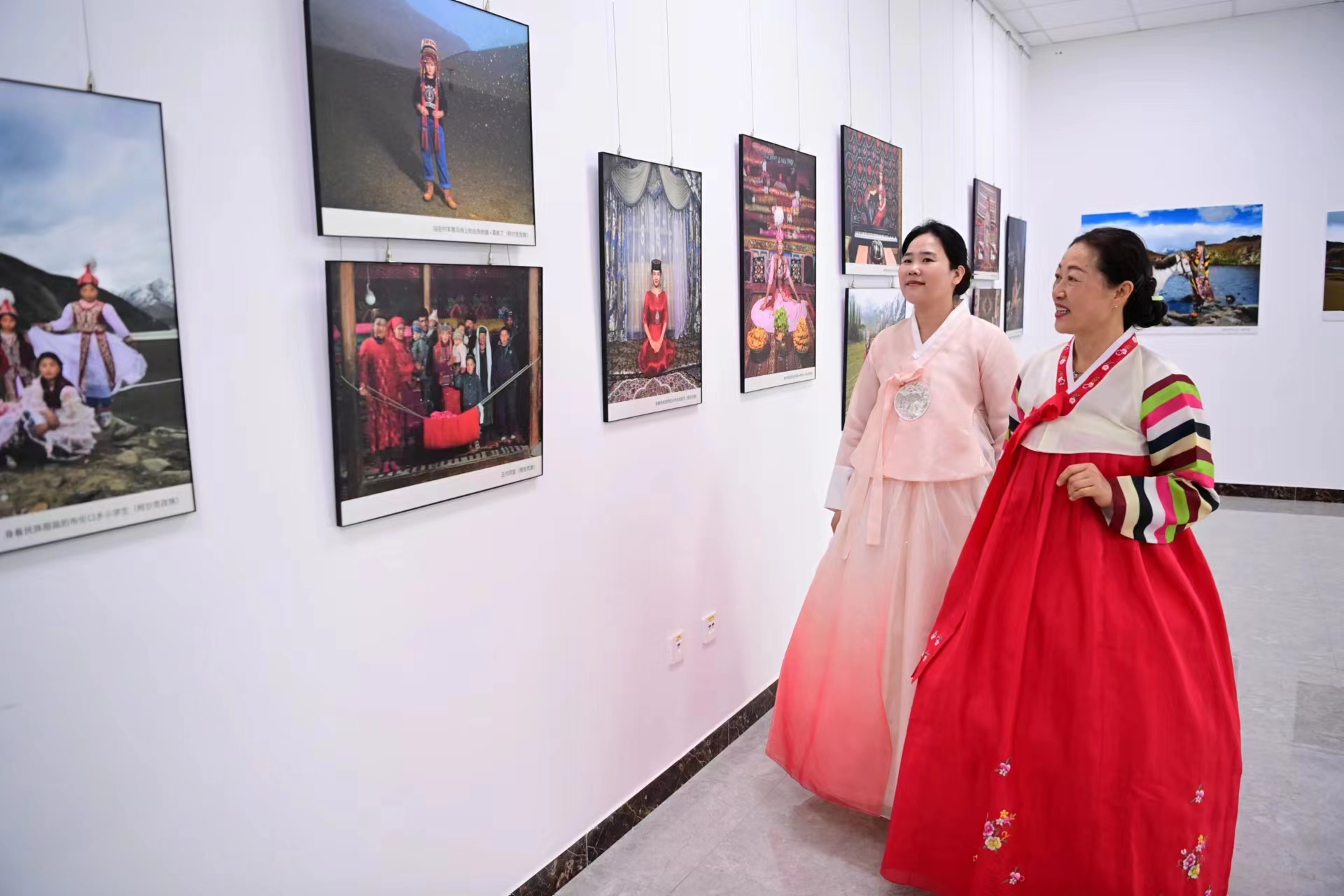 不容错过！全国摄影大展、书画展在延吉启幕