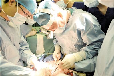 廣東成功實施全球首例“無缺血”腎移植術