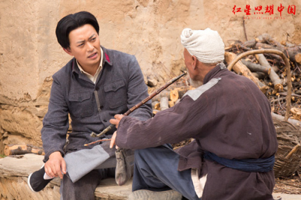 荧屏重现长征路:红剧不再"高大全"明星加盟