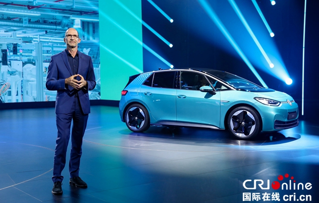 汽车频道【供稿】【焦点轮播图】新产品、新标识、新目标：遇见新大众