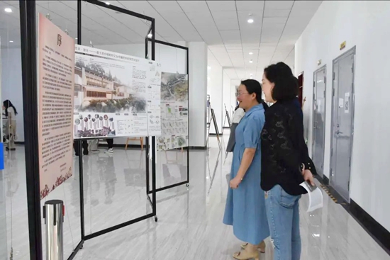 貴州理工學院建築與城市規劃學院2024屆畢業生優秀設計（美術）作品展開幕_fororder_640 (2)