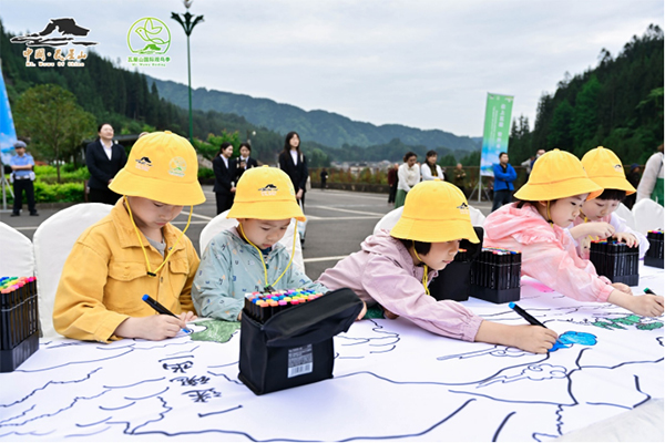 全球目光聚焦瓦屋山生态盛会 2024瓦屋山首届国际观鸟季活动开幕_fororder_未标题-3