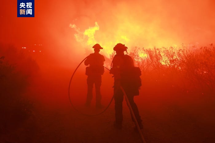 仅8%火势得到控制 美国加州山火持续蔓延