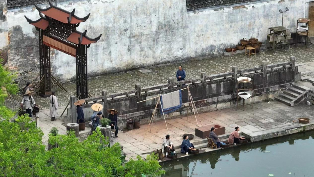电视剧《大生意人》在徽州区呈坎取景拍摄_fororder_图片2
