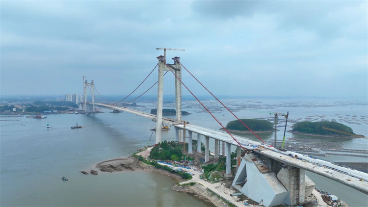 广西在建最长跨海大桥全线贯通_fororder_图片12