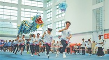 多彩な伝統競技を体験中華文化の魅力を感じる_ fororder _ドラゴンダンス