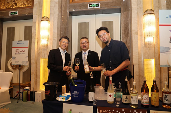 日本酒類專業洽談交流會在瀋陽舉辦 300餘款日本美酒亮相東北市場_fororder_日本酒2