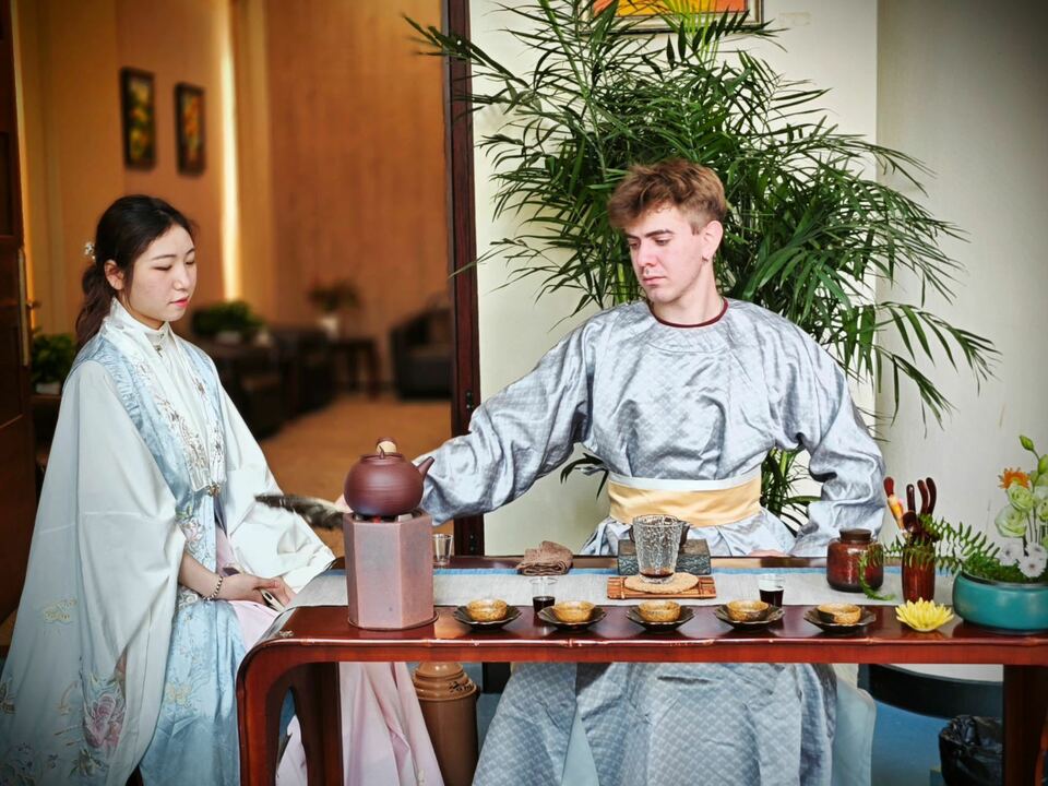 资讯有故事丨俄罗斯留学生洛狄：“茶文化是连接我与中国的一座桥梁”_对于订单5