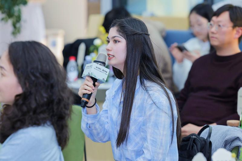 塔吉克斯坦女孩米娜：西安让我的青春格外精彩