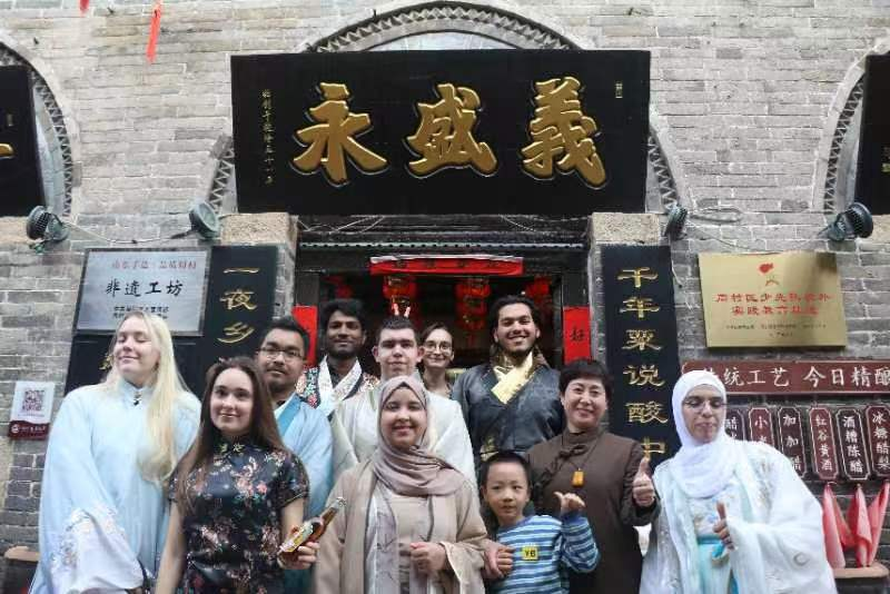 “Exploring Zibo, Meeting Zhoucun” Foreign Friends Explores Remarkable Products in Zhoucun District, Zibo City_fororder_图片2