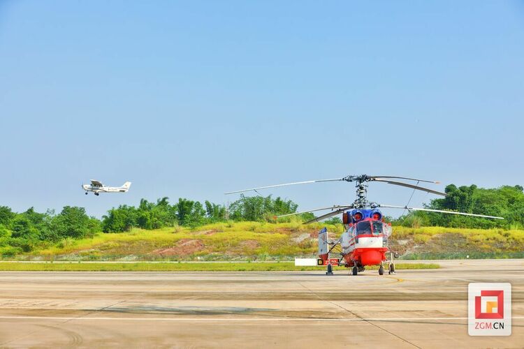 让有人机与无人机在蓝天上交相辉映！全国首例融合运行程序在自贡航空产业园上线