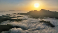 石家荘霊寿：雲海の奇観が現れる