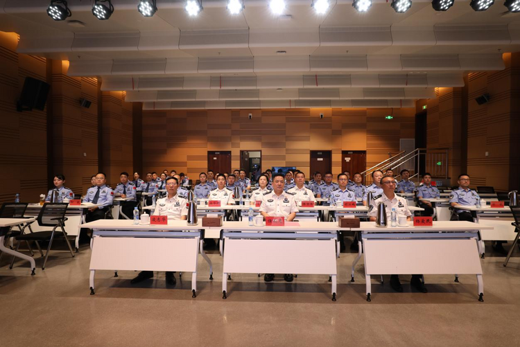 江西边检总站举办“书香致远‘阅’见未来 ”阅读分享活动_fororder_图片8