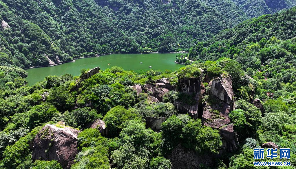 山崩奇景翠华山