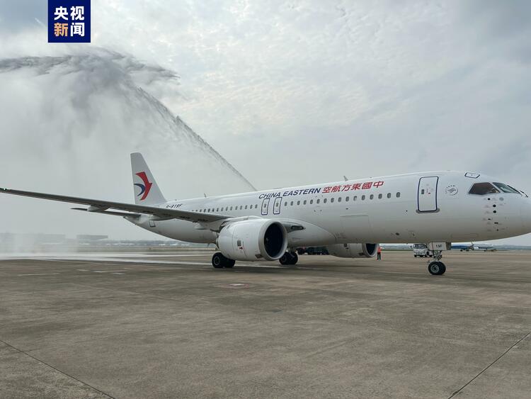 香港→上海 C919首次境外商业飞行