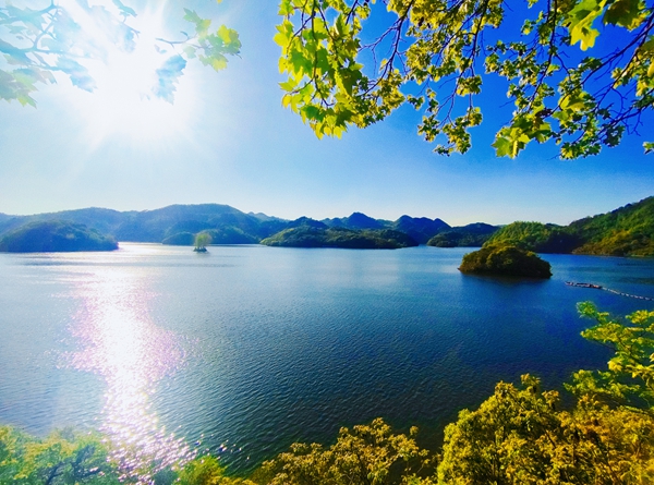 贵州88个县（市、区）环境空气质量平均优良天数比例为98.7%_fororder_贵阳市阿哈湖国家湿地公园