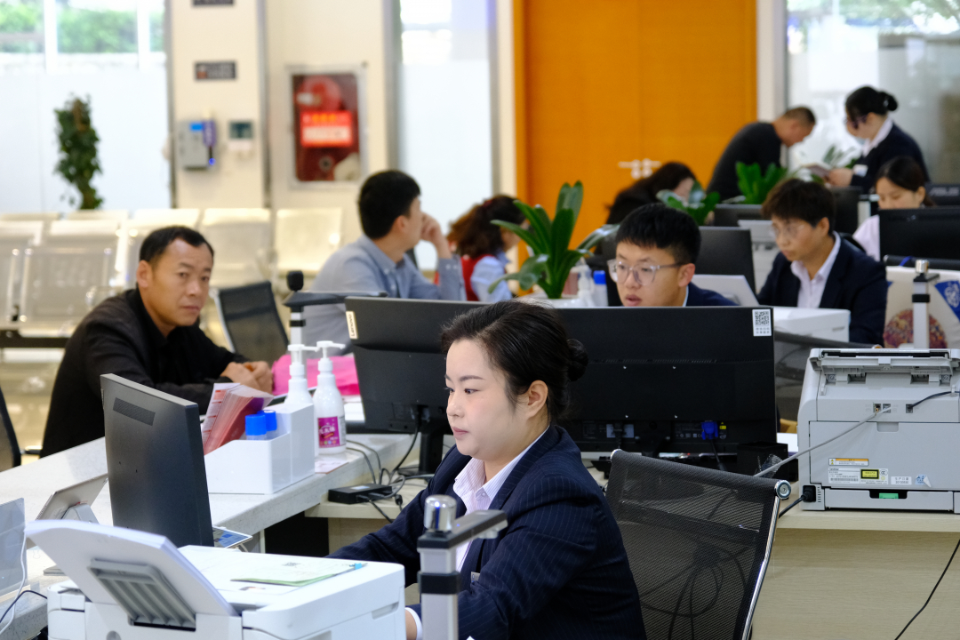 六盘水：“高效办成一件事”让“烦心事”变“舒心事”