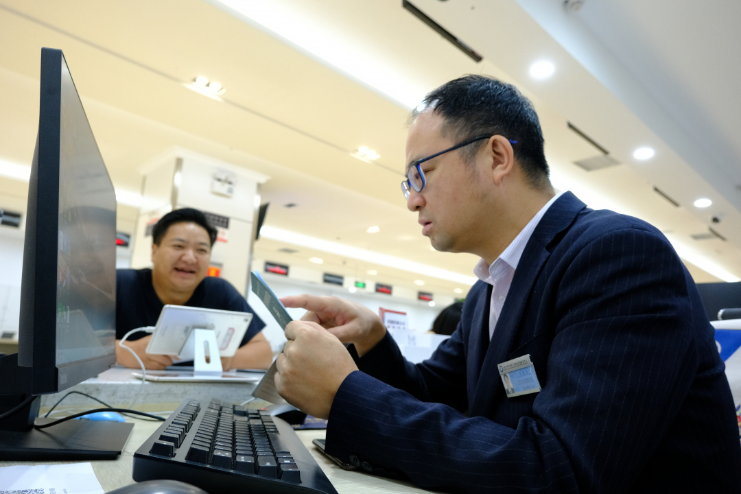 六盘水：“高效办成一件事”让“烦心事”变“舒心事”