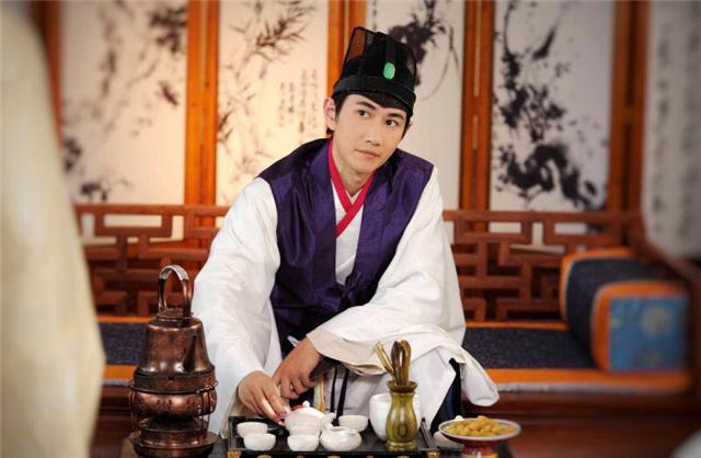 《三嫁奇緣》正在熱播 何明翰展現書生才氣