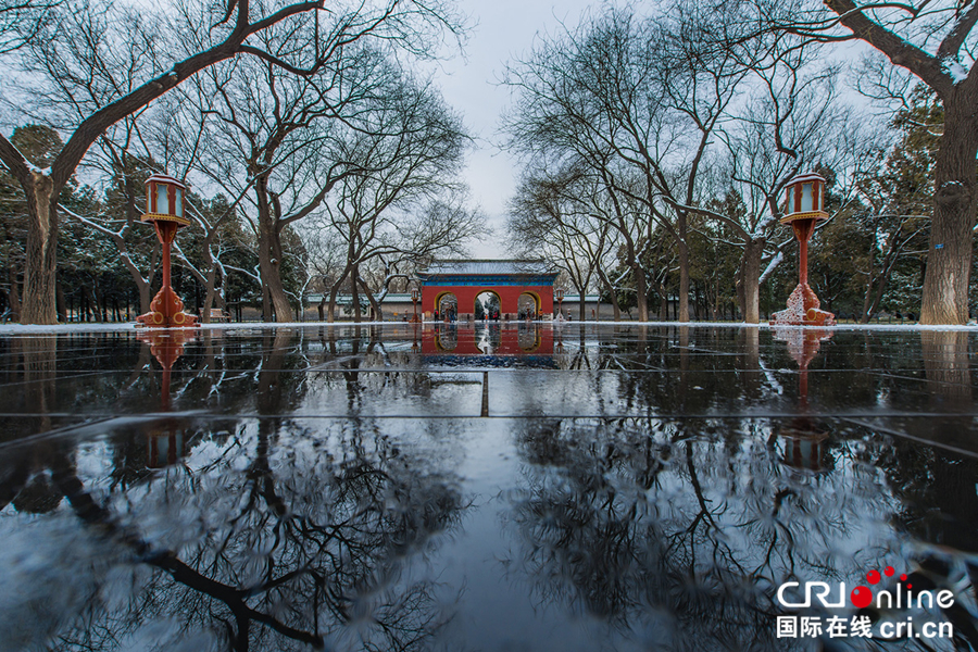 Spring Snow Scenery of the Ancient Temple