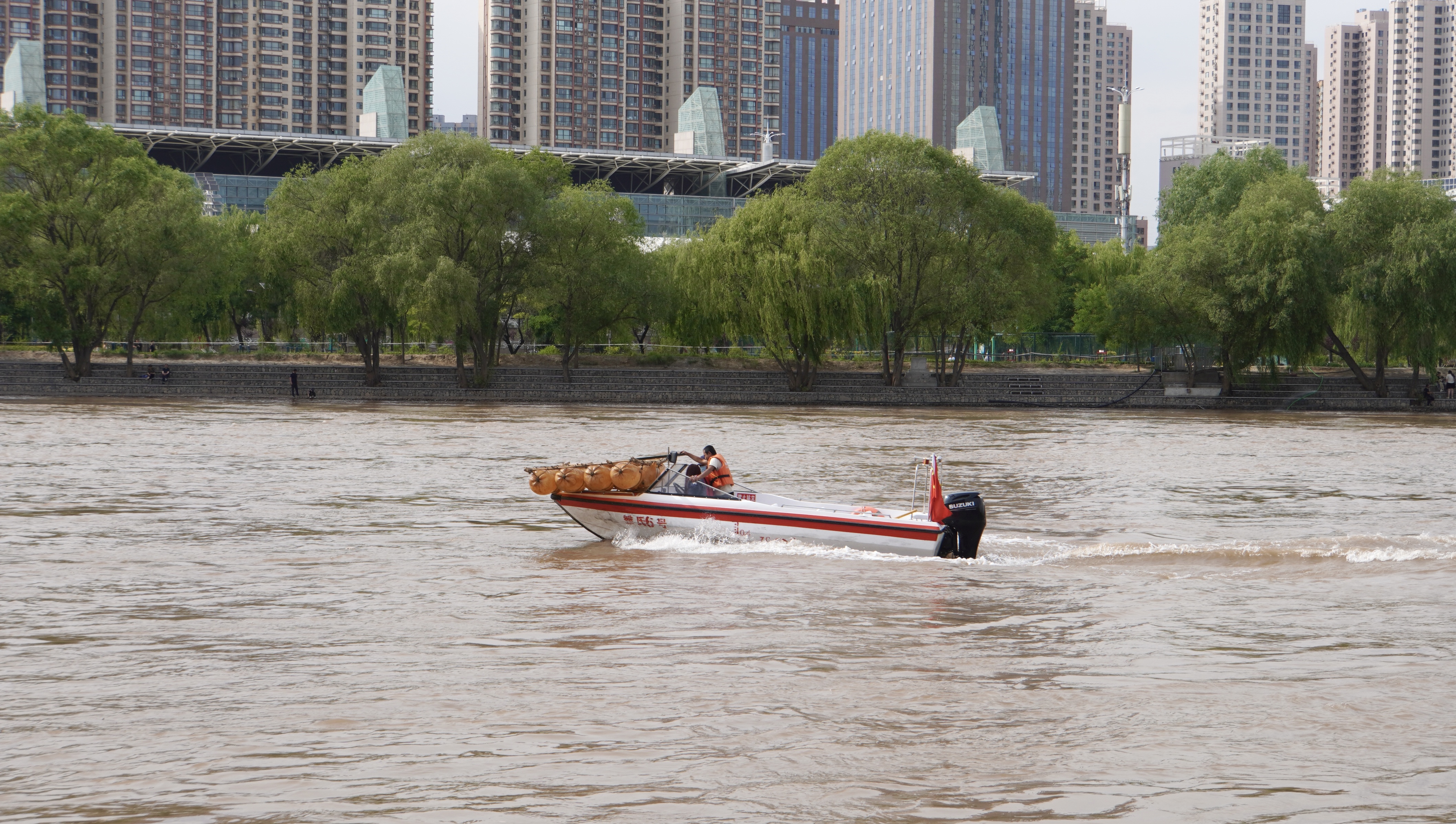 甘肃兰州：夏日黄河畔 三炮台里的悠闲时光_fororder_2