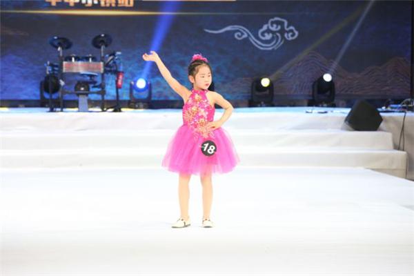 CCTV-7重磅来袭！300位萌宝燃爆华中小镇！