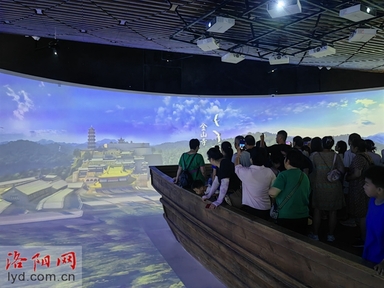 Luoyang Museums Attracts over 250,000 Visitors_fororder_00300737820_b0263412