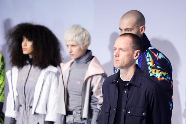 幻构未来 乔丹质“燥”携Tim Coppens亮相中国国际时装周