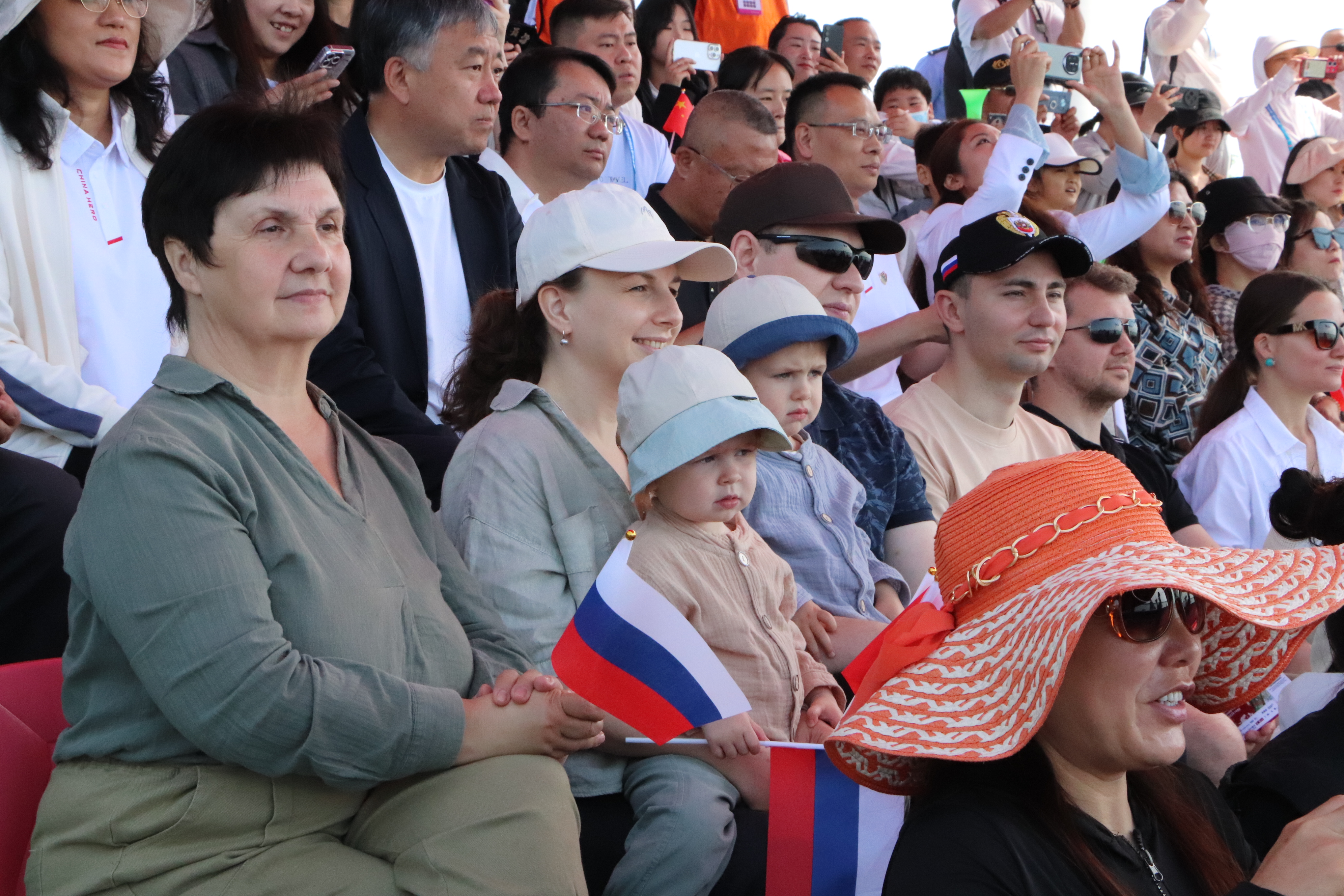 2024第二届中俄皮划艇邀请赛在哈尔滨市呼兰区鸣枪开赛_fororder_IMG_3057