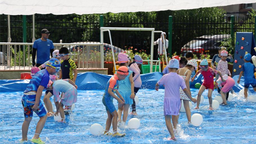 沈阳市大东区教育局二〇五幼儿园开展“清凉一夏”玩水活动