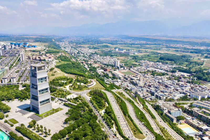 揽月阁美景如画