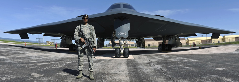 中國自研無人機酷似美國B-2 中國自研無人機酷似美國B-2