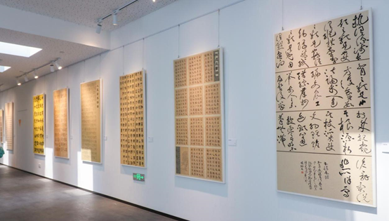 华华之美——广州新华学院艺术设计与传媒学院师生艺术作品展在广州美术馆开幕