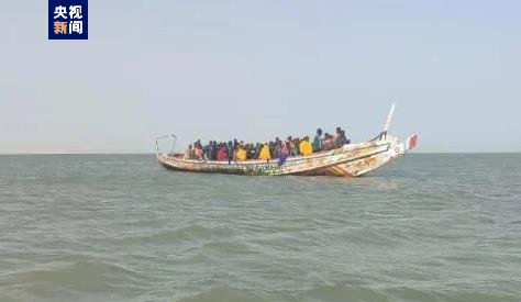 摩洛哥海军在该国南部海域拦截91名偷渡者