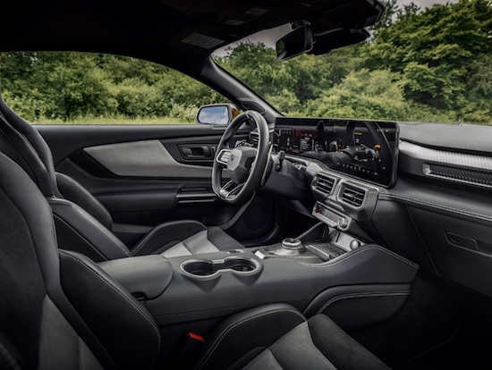 全新福特Mustang GTD腾跃勒芒 高性能套件及竞技化内饰风格尽显锋芒_fororder_image005