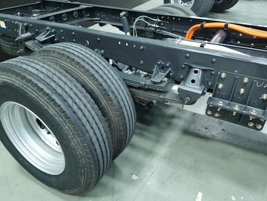 高效续航长 轻量盈利 乘龙L2V电动轻卡开启赚钱新城配_fororder_image004