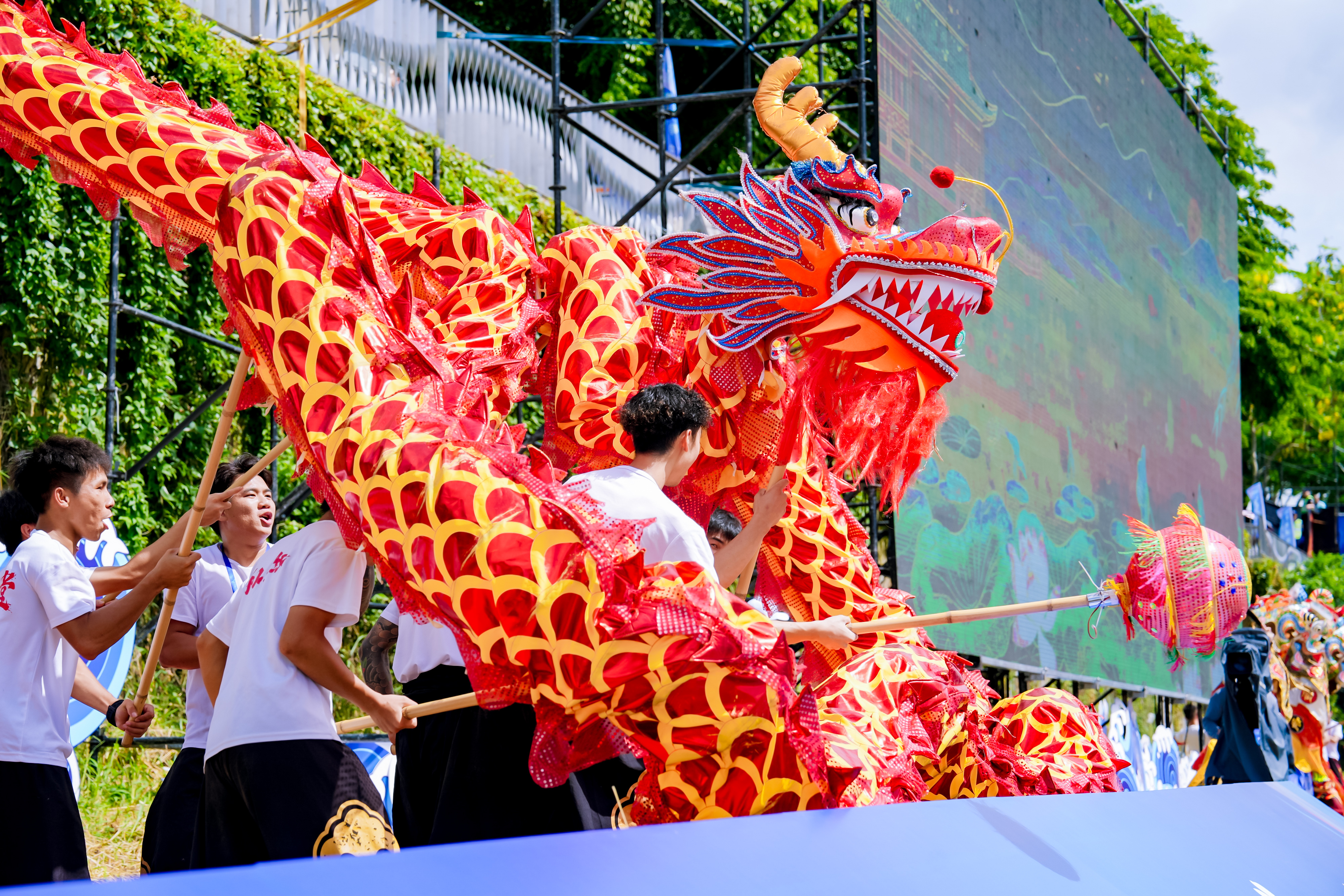 2024年深圳市观澜河龙舟赛火热开赛：“一河一赛”燃激情 龙舟竞渡踏浪起_fororder_904