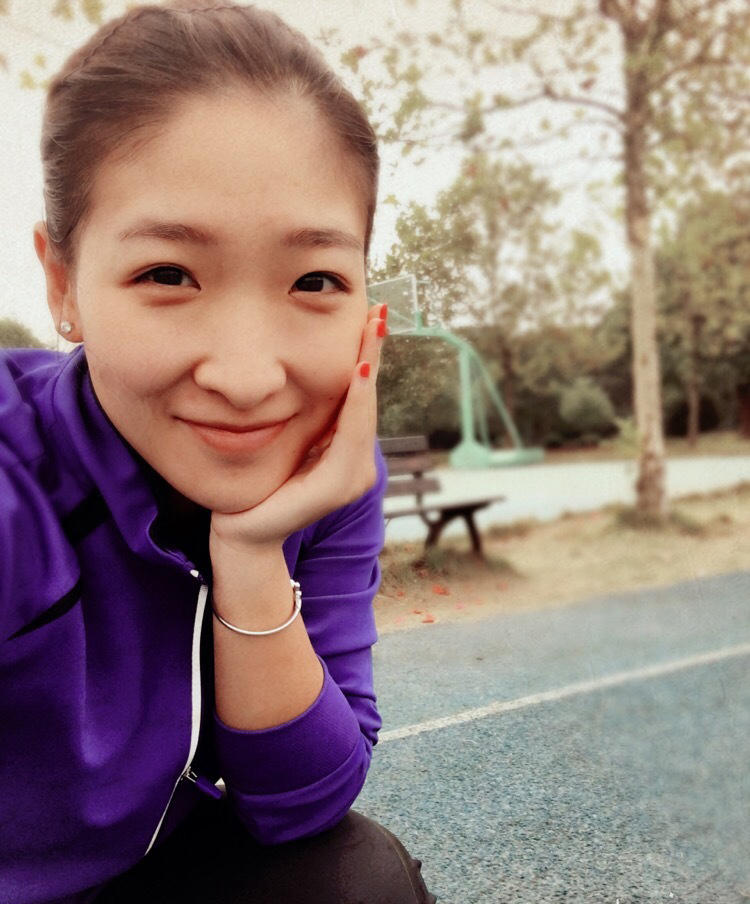 刘国梁又怼人了!刘诗雯晒口红也中枪